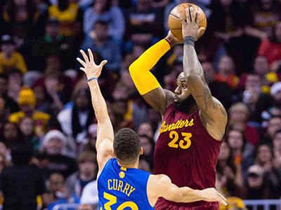 宋小宝、王小利与NBA巨星格林同框 二人现场教格林学唱二人传...